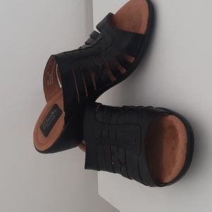 Clark's slip on black sandals size 8.5 M